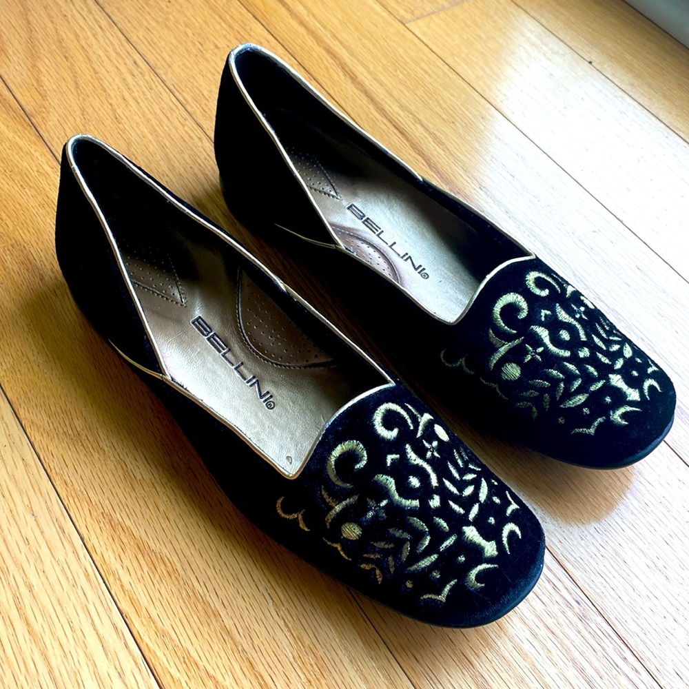 Bellini Velvet Embroidered Shoes slip on Size 8.5